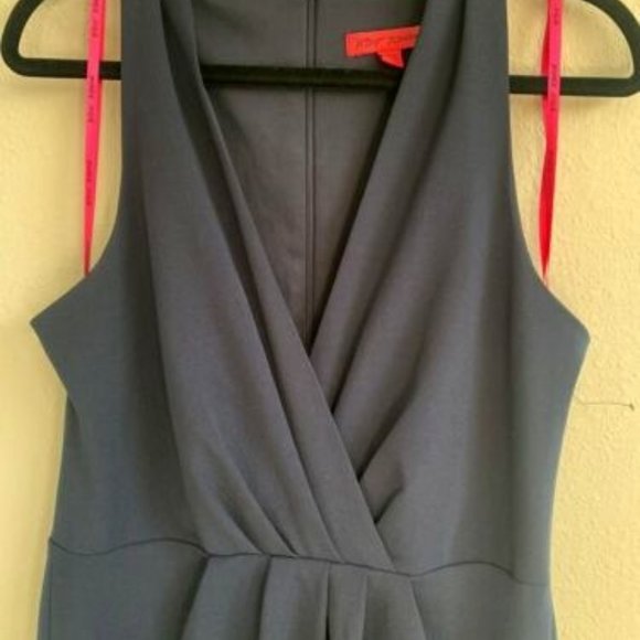 Betsy Johnson V-Neck Front Pleated Navy Dress NWT - Picture 2 of 7